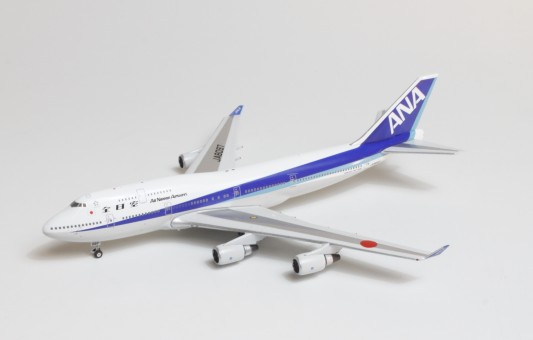 All Nippon ANA Boeing 747-400 JA8097 die-cast 04372 Phoenix scale 1:400