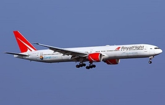 Flaps down Royal Flight Boeing 777-300ER VP-BGK JC Wings LH4ABG259A scale 1:400