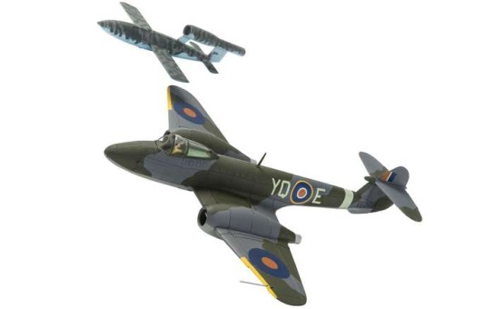 Set of 2 RAF Gloster Meteor F1 with V1 Rocket CG27403 Corgi Scale 1:72