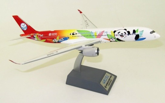 SichuanAirlines Airbus A350-941 B-304U Panda Livery 四川航空 With Stand Aviation200 AV2068 Scale 1:200