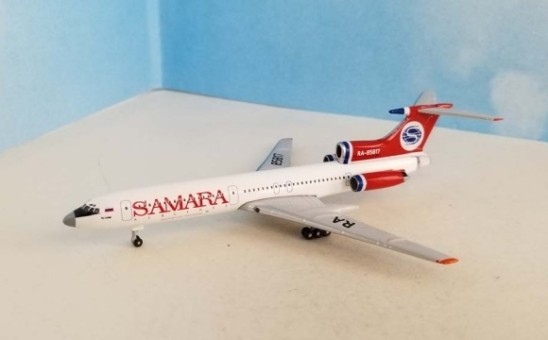Samara Airlines Tupolev TU-154M  RA-85817 AeroClassics AC419861 scale 1:400