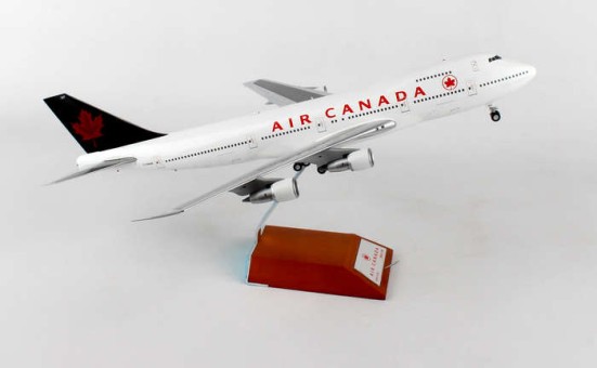 Air Canada Boeing 747-200 Reg# C-GAGB JC Wings JC2UAL408 Scale 1:200