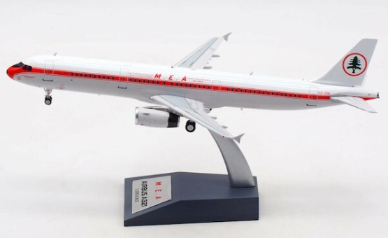 MEA Middle Eastern Airbus A321 70th Anniversary OD-RMI stand InFlight IF321ME0520 scale 1:200