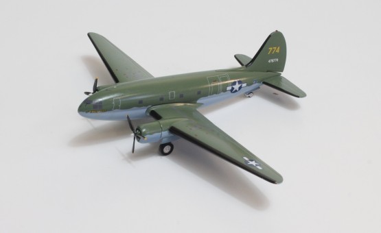 US Air Force Curtiss C-46 Green N78774 Aeroclassics AC219754 scale 1:200 