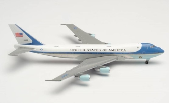 US Air Force One Boeing 747-200 Reg# 82-8000 Herpa 89TH AW JB Andrews Wings HE502511-003 scale 1:500