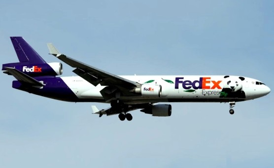 FedEx Douglas MD-11F N585FE "Panda Express #3" livery stand JC2FDX284 scale 1:200
