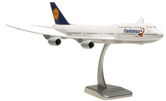 Hogan Lufthansa Boeing 747-8 Fanhansa Reg# D-ABYO No Gear HGLH30 Scale 1:200