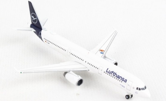 Lufthansa Airlines Airbus A321 D-AIRY "Die Maus" Herpa Wings 533621 scale 1:500