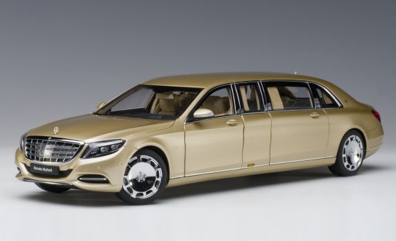 Gold Maybach Mercedes S600 Pullman die-cast AUTOart 76298 scale 1:18
