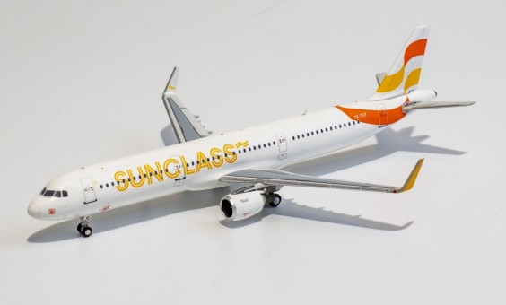 Sunclass Airlines Airbus A321-200 OY-TCF die-cast NG Models 13028 scale 1400