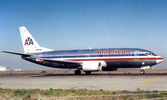American Boeing 737-300SF N678AA JC Wings LH4AAL049 scale 1:400