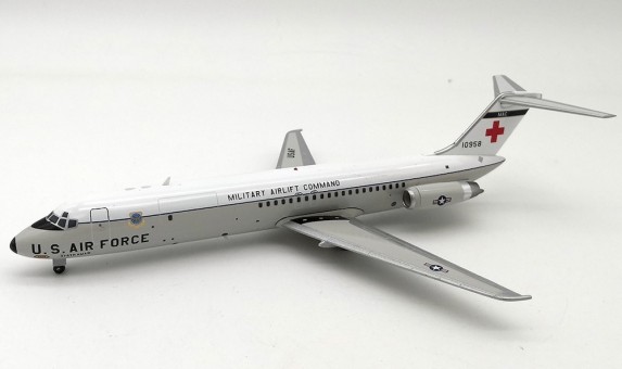 INFLIGHT 1/200 DC-9-30 アメリカ海軍C-9B USA Air Force C-9A (DC-9-32CF) McDonnell Douglas Nightingale 68