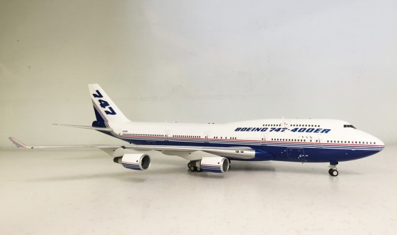 House Boeing 747-400ER Reg# N747ER With Stand InFlight IF747400ER Scale 1:200
