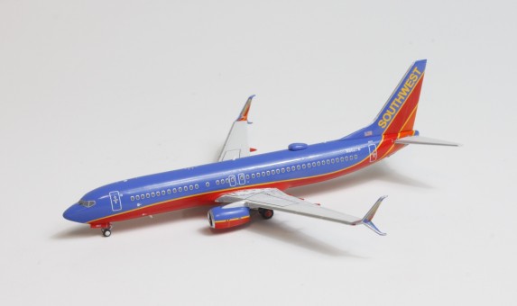 Southwest Boeing 737-800w N8627B scimitar canyon blue livery NG 58046 scale 1:400