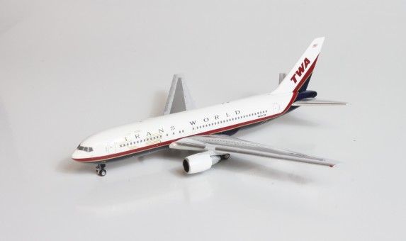 TWA Trans World Boeing 767-200 N605TW AeroClassics AC419574 die-cast scale 1:400
