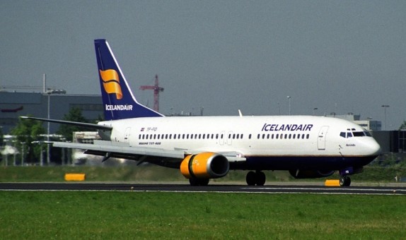 Icelandair Boeing 737-400 TF-FID with antenna Jc Wings JC4ICE238 scale 1:400
