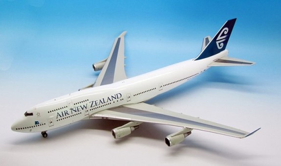 Air New Zealand 747-400 Reg# ZK-SUH InFlight 1:200 die-cast model