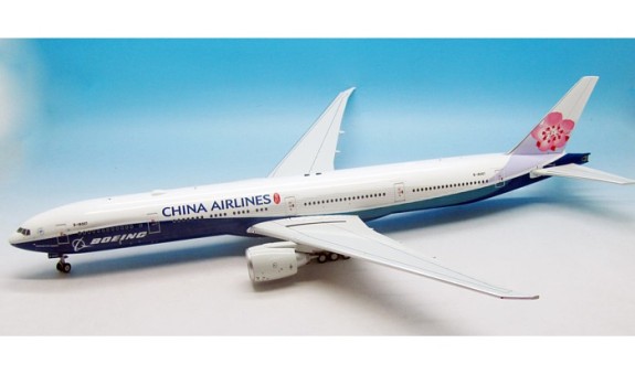 China Airlines 777-300ER "Dreamliner" Registration B-18007 With Stand InFlight IF777CI001 Scale 1:200 