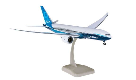 Boeing House 777-8 (Short 777X) with stand & gears Hogan HG11311G scale 1:200