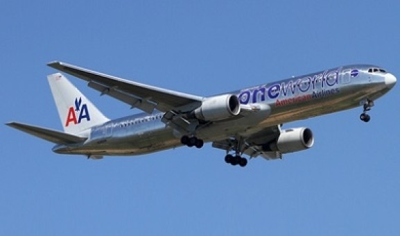 American One World Boeing 767-300 N395AN JC Wings LH2AAL173 scale 1:200 