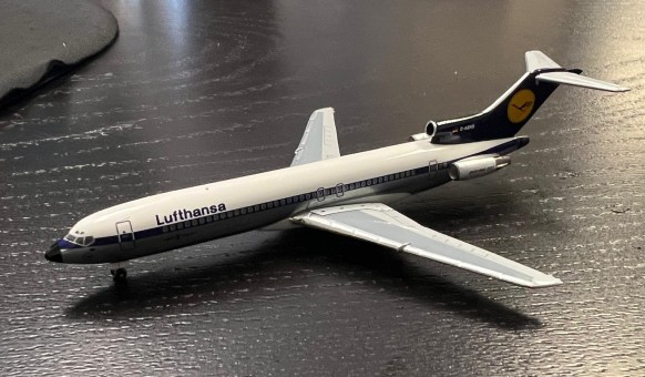 Lufthansa Boeing 727-200 vintage color D-ABKB AC411368 Aero Classics 1:400