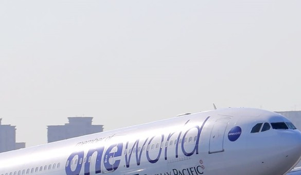 SALE! Misc A330-300 One World Reg# B-HLU Stand JC2MISC972 Scale 1:200 