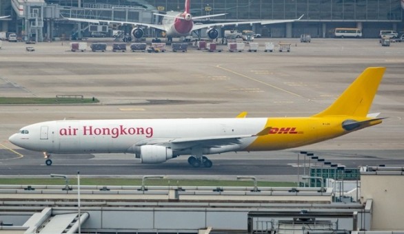 Air Hong KongDHL Airbus A330-300F B-LDO die-cast Phoenix 04335 scale 1:400