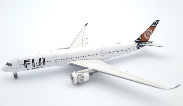 Fiji Airways Airbus A350-900 DQ-FAI with stand Aviation400 AV4070 scale 1:400