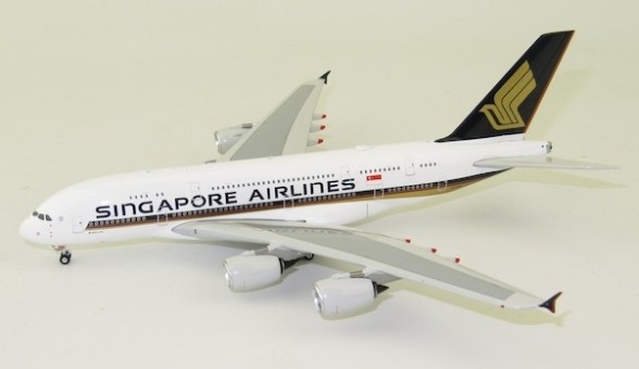 Singapore Airbus A380 9V-SKZ Phoenix 04328 die-cast scale 1:400