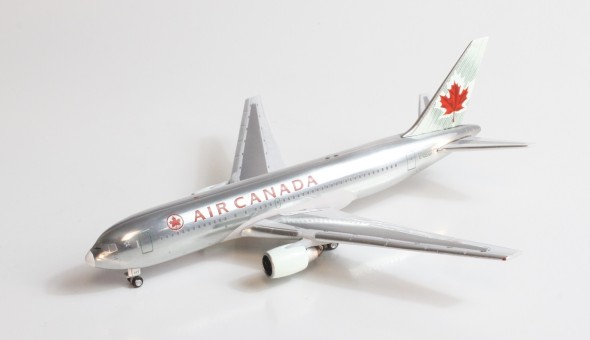Air Canada Boeing 767-200 Polished C-GDSP AeroClassics AC419648 die-cast scale 1400