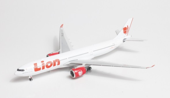 Lion Air A330-900neo PK-LEI die-cast Phoenix 11560 scale 1:400