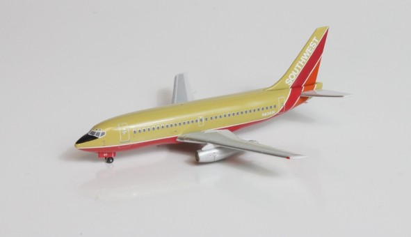 Southwest Boeing 737-200 N63SW Aero Classics AC419670B scale 1:400