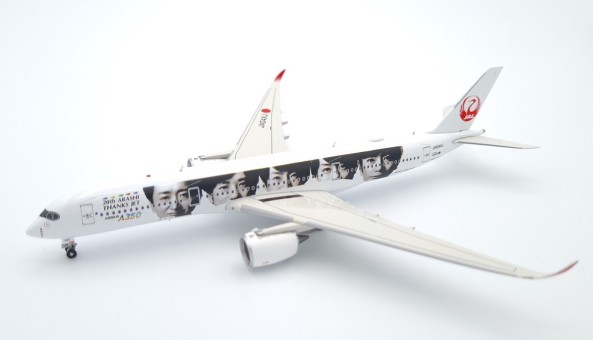 JAL Japan Airlines Airbus A350-900XWB JA04XJ with stand Aviation400 AV4068 scale 1:400