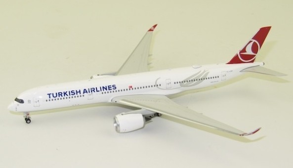 Turkish Airlines Airbus A350-900 TC-LGA die-cast Phoenix 11626 scale 1400