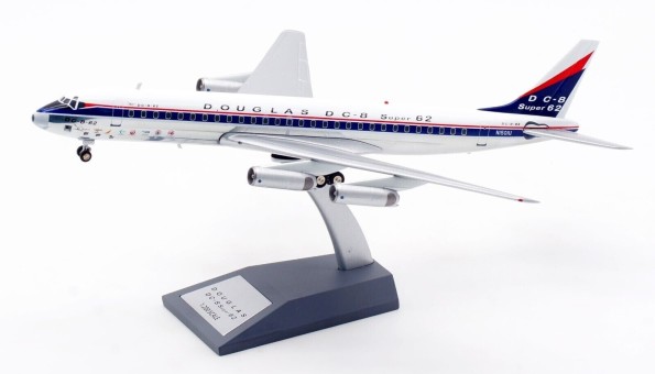 House Douglas DC-8-62 N1501U Polished With Stand IF862PROT062P Inflight 200 Scale 1:200 