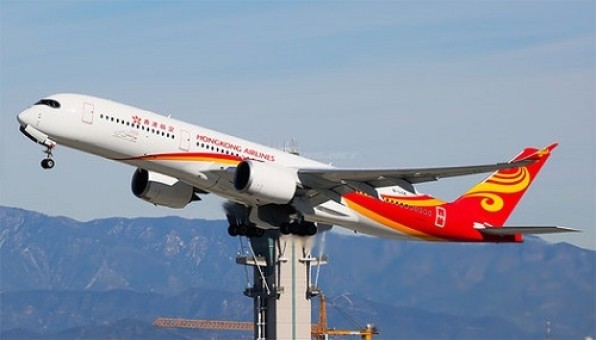 Hong Kong Airlines Airbus A350-900 B-LGE with stand Aviation400 AV4095 scale 1:400