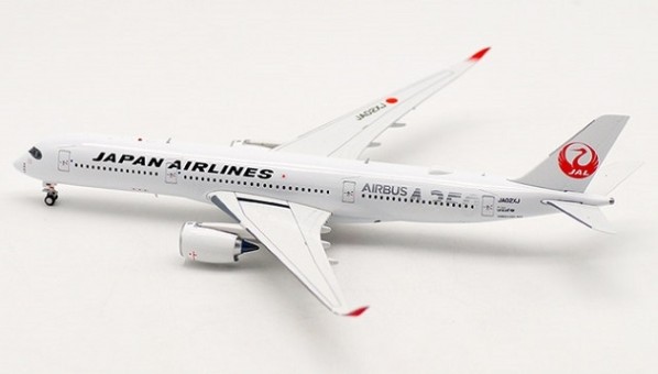 JAL Japan Airlines Airbus A350-900 JA02XJ Silver A350 titles with stand  Aviation400 AV4055 scale 1:400