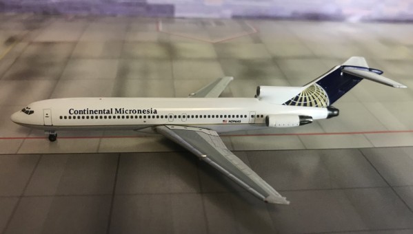 Continental Airlines Mike Boeing B727-200 N296AS AC19349  Aero Classics Scale1:400
