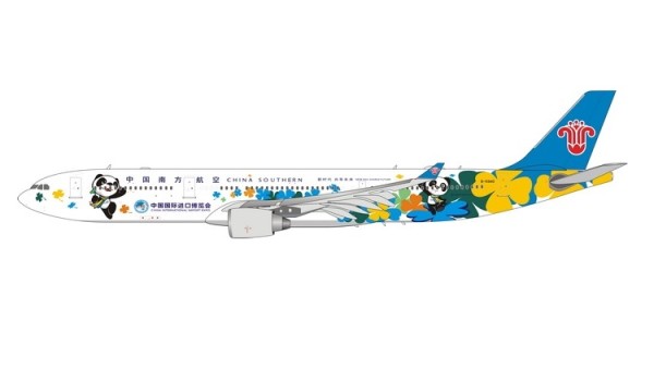 China Southern Airbus A330-300 Import Expo B-5940 中国南方航空 die-cast Phoenix 11652 scale 1:400