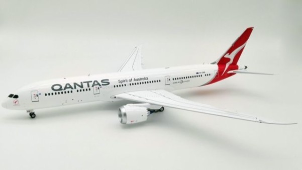 Qantas Boeing 787-9 Dreamliner VH-ZNB With Stand Inflight IF789QF001 Scale 1:200