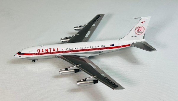 40th. Aniversary Qantas Australian Overseas Airline Boeing B.707-138 Reg: VH-EBC WM211242 Aero Classics 1:200