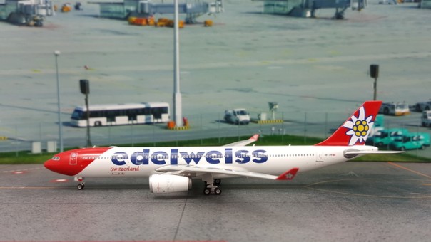 Edelweiss Air Airbus A330-300 Registration HB-JHR Die-Cast Phoenix 11237 Scale 1:400