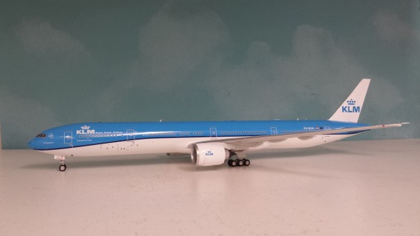 KLM New Livery 777-306/ER Reg# PH-BVN With Stand InFlight IF77730415