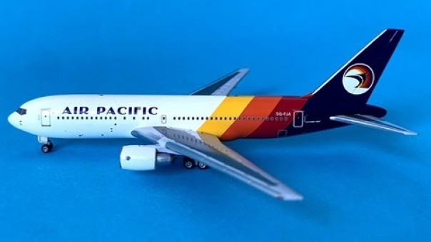 Air Pacific Boeing 767-200 DQ-FJA AeroClassics AC419812 scale 1:400
