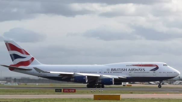 British Airways Boeing 747-400 G-BYGG die-cast 04355 Phoenix scale 1:400