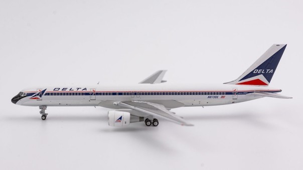 Delta Airlines 757-200 N673DL Old Colors (1:400) NG 53049 scale 1:400