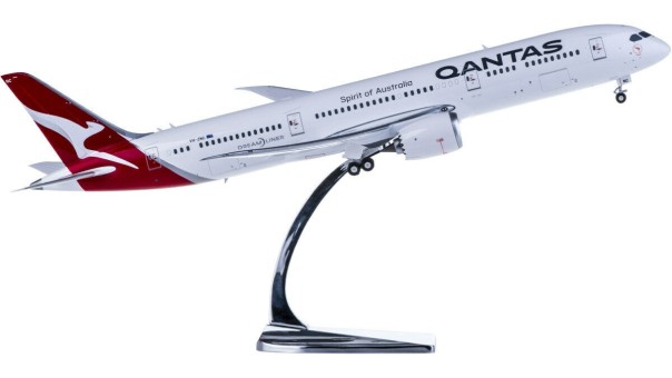 Qantas Airways Boeing B787-9 with Stand Reg. VH-ZNC Phoenix 02007 Scale 1:200
