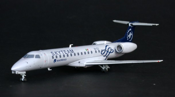 Aeromexico ERJ-145 "Skyteam" JC2AMX520 1:200 