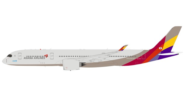 Asiana Airlines Airbus A350-900 HL7771  with stand Inflight IF359OZ1220 scale 1:200