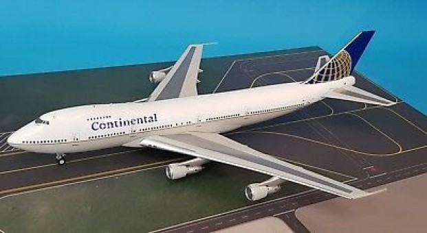 Continental Airlines Boeing 747-200 N33021 With Stand IF742CO1218 InFlight200